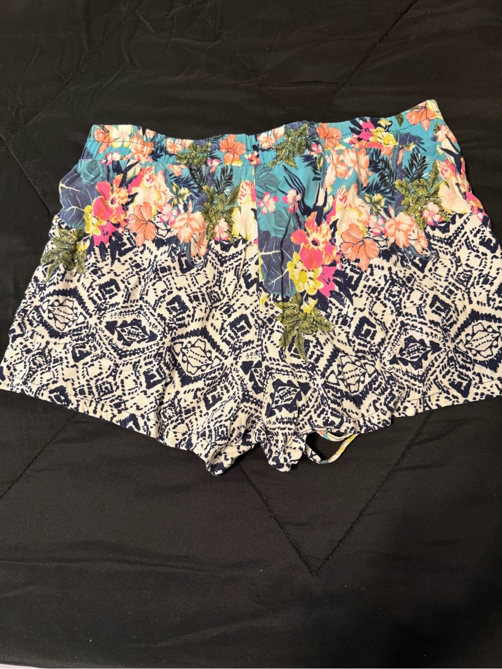 Bebop Floral Pattern Drawstring Women's Shorts - Picture 2 of 3